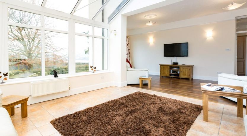 Photo of 7 Bed in Bideford