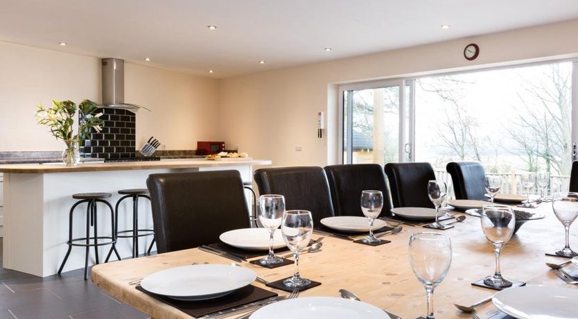 Photo of 7 Bed in Bideford