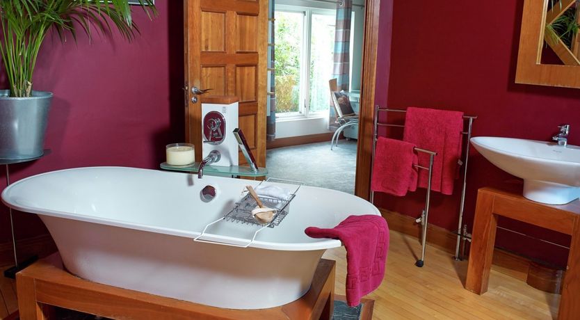 Photo of Hollywood Mansion Killiney