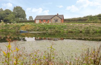 Hendre Holiday Cottage