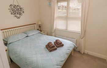 Cwtch Lodge 42 Holiday Home