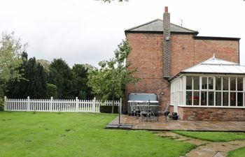 Ash Tree Lodge Holiday Cottage