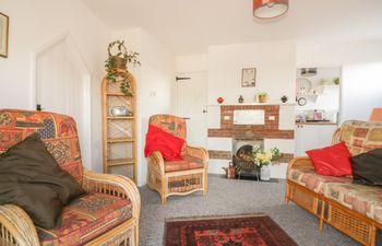 The Knoll Apartment