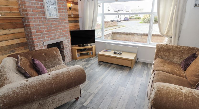 Photo of Ty Haf Summerhouse