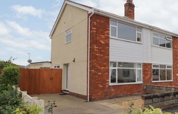 Ty Haf Summerhouse Holiday Cottage