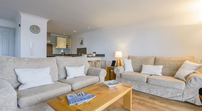 Photo of 17 Burgh Island Causeway