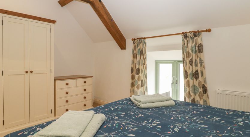 Photo of Dale Barton