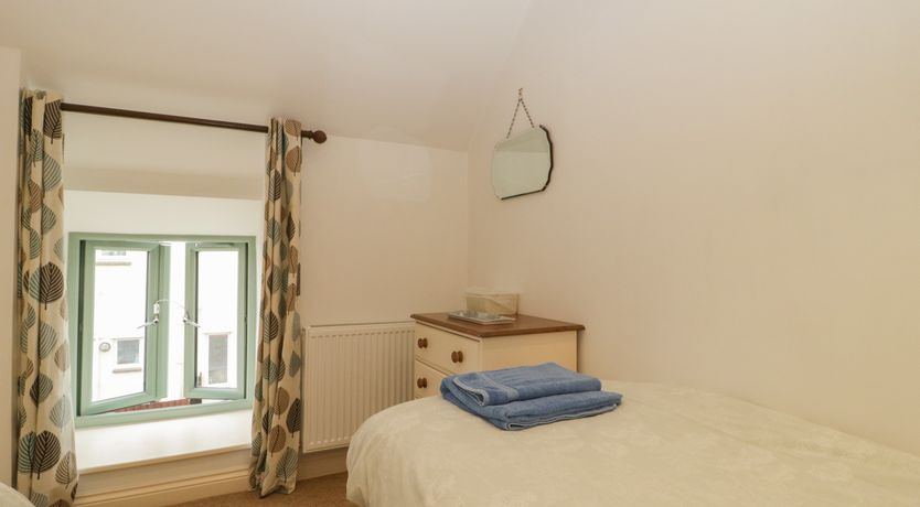 Photo of Dale Barton