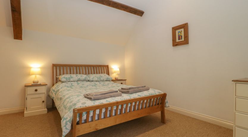 Photo of Dale Barton