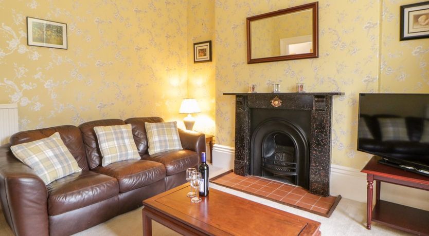 Photo of Holcombe House