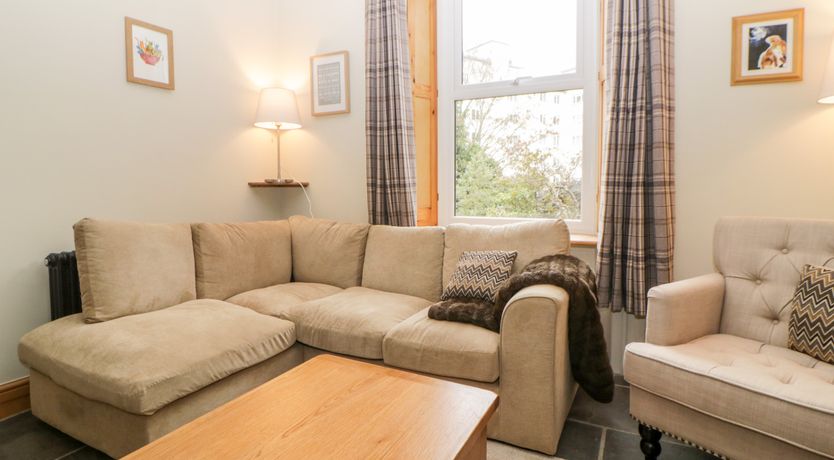 Photo of Holcombe House