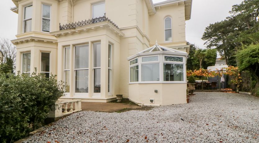 Photo of Holcombe House