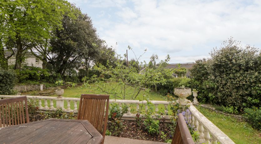 Photo of Holcombe House