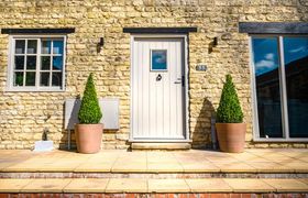 Farmcourt Barn 55 Eastfield Lane Holiday Cottage