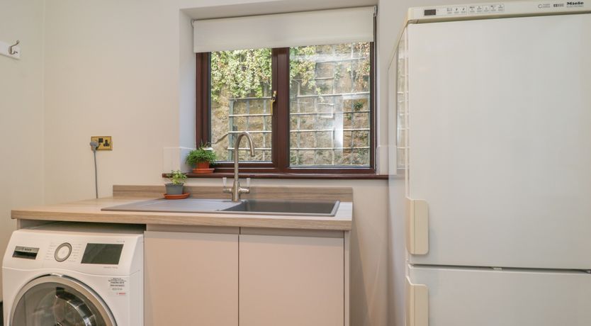 Photo of Tudor House