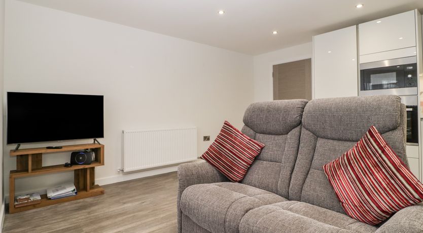 Photo of Flat 2, 38 Preston Road