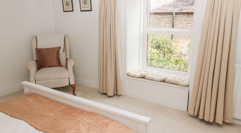 Photo of 1A Chantry Place