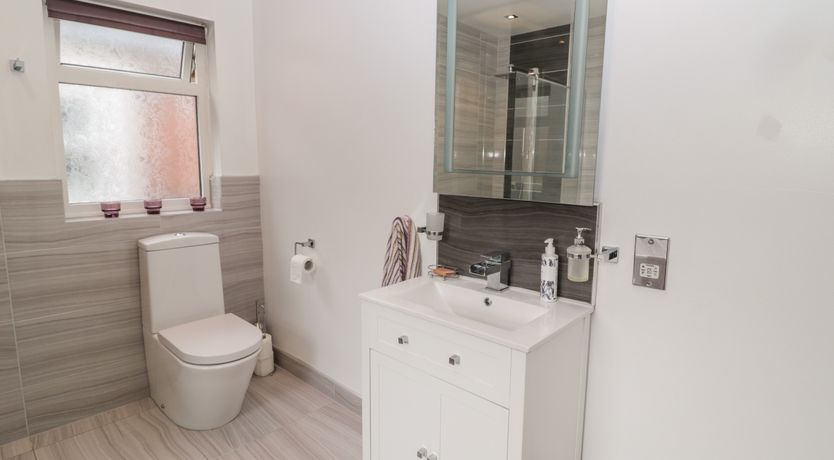 Photo of 1A Chantry Place