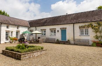 The Old Carriage Court Holiday Cottage