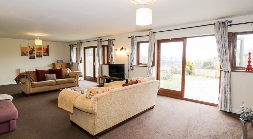 Photo of Meadowfall at Shatterford Lakes