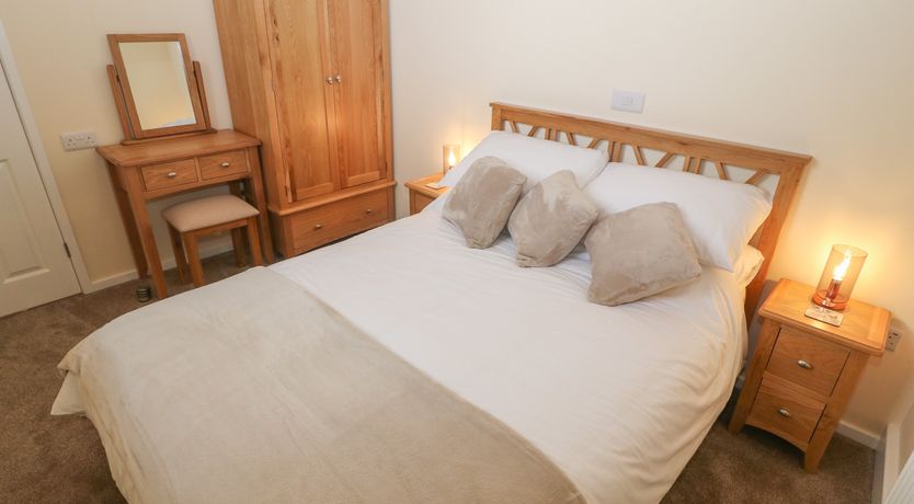 Photo of Tyddyn Sianel - Derw