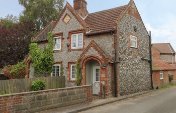 Compass Cottage Holiday Cottage