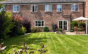 Photo of Oulton Barn House