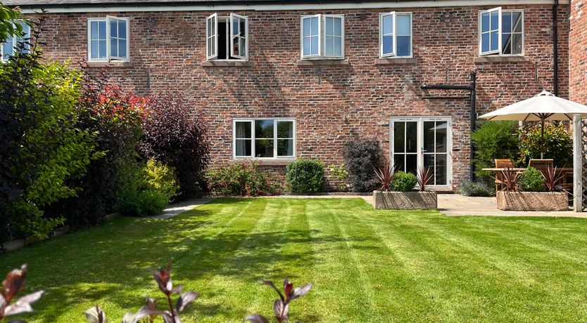 Photo of Oulton Barn House