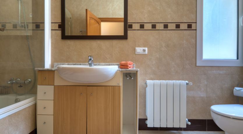 Photo of Chill Out on the Sea