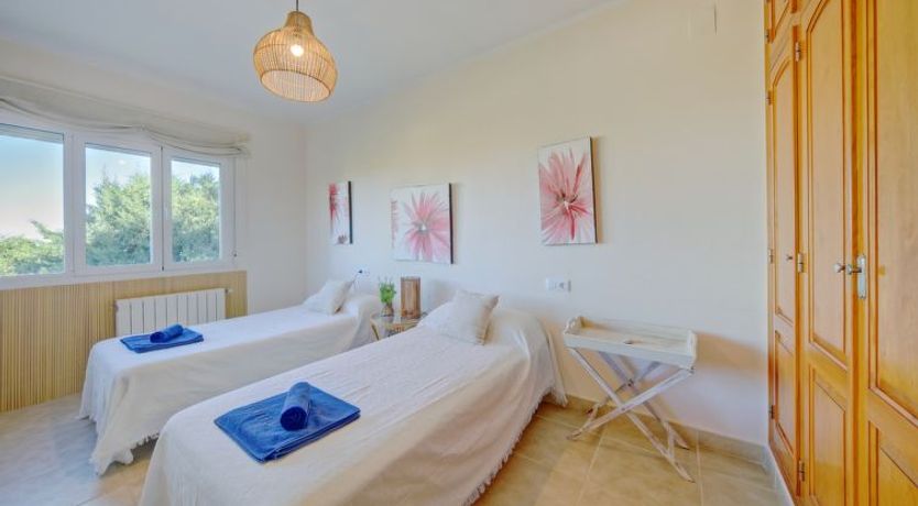 Photo of Chill Out on the Sea