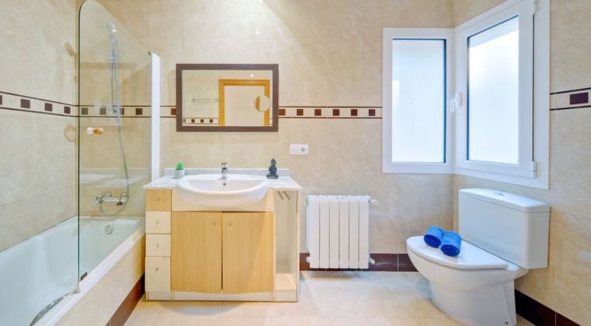 Photo of Chill Out on the Sea