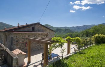 Castello della Mugazzena Cantiniere Villa