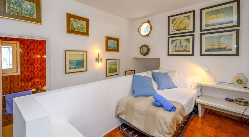 Photo of La Marina Blanca