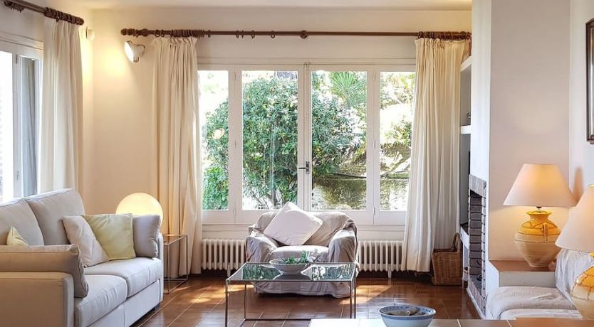 Photo of La Marina Blanca