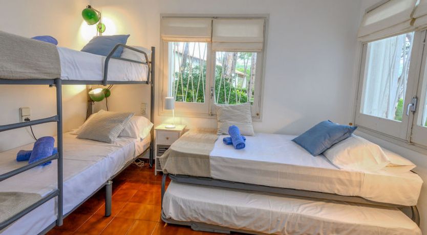 Photo of La Marina Blanca