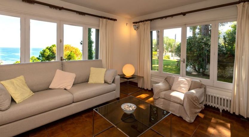 Photo of La Marina Blanca