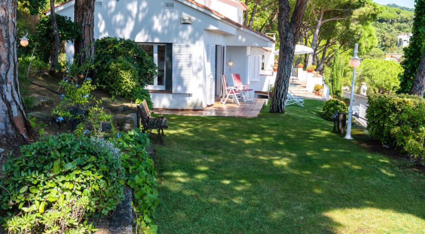 Photo of La Marina Blanca