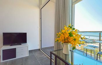 Sea Holiday Home