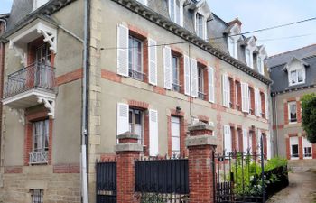 Le Jardin du Bourg (SQY101) Villa