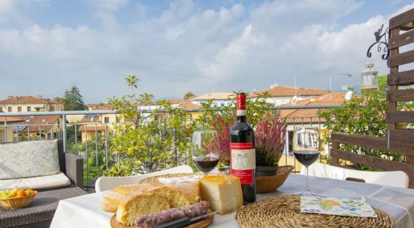 Photo of La Rondine (LUU280)