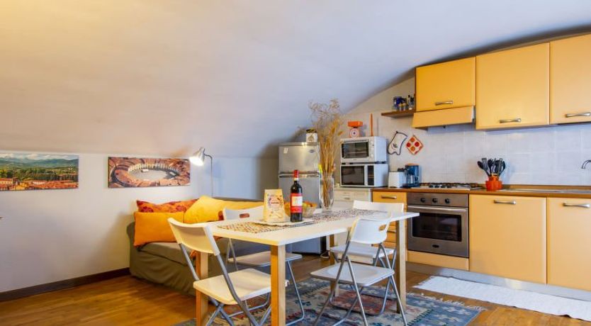 Photo of La Rondine (LUU280)