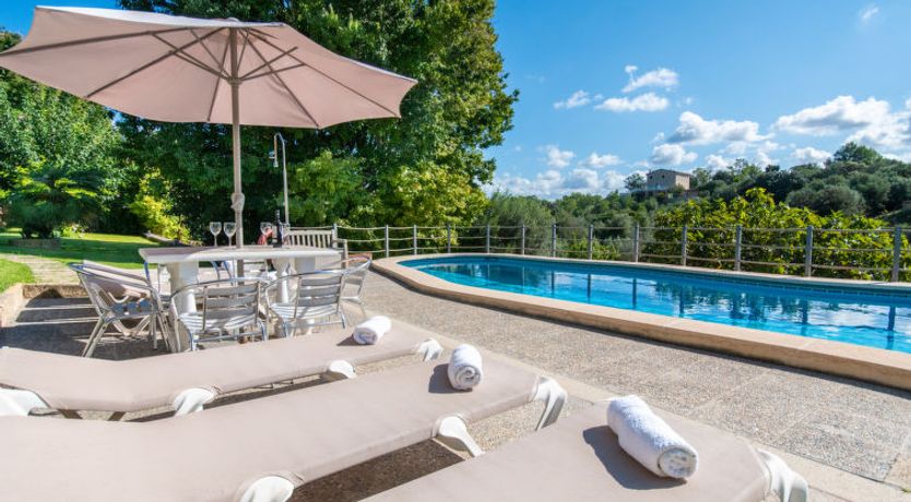 Photo of Son Femenia