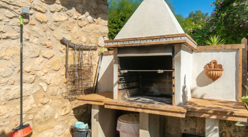 Photo of Son Femenia