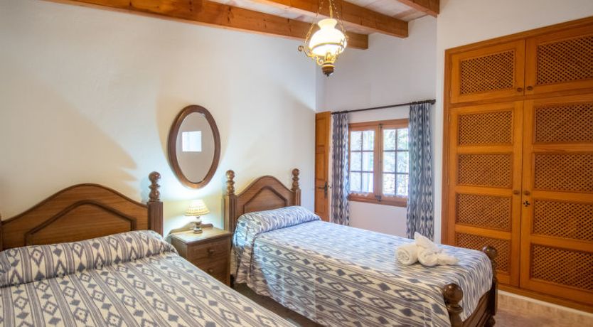 Photo of Son Femenia