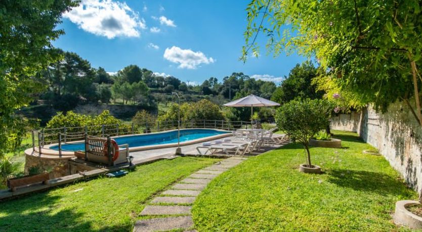 Photo of Son Femenia