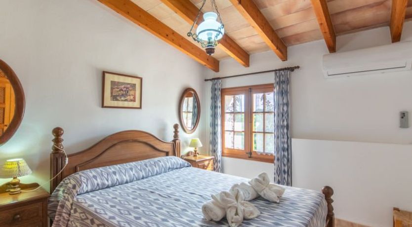 Photo of Son Femenia