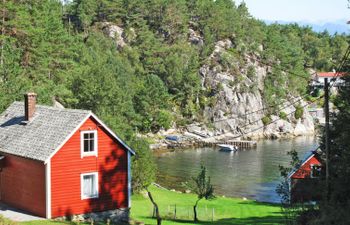 Laksevågen (FJH614) Holiday Home