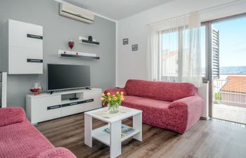 Monja Holiday Home