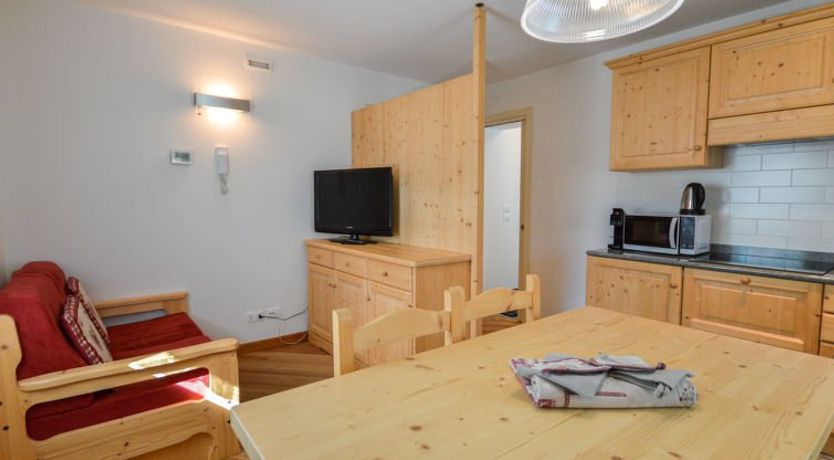 Photo of App. A - Cjase Fravins