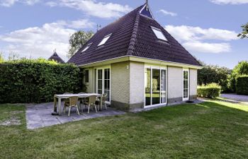 Bungalowpark It Wiid Holiday Home